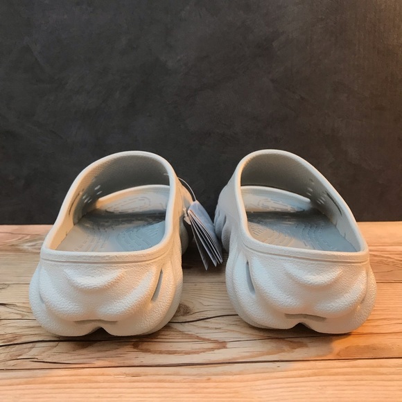 Crocs Echo Slide - Picture 7 of 16